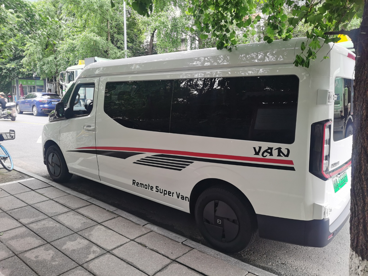 自动驾驶汽车哪里能开、怎样上路、如何保障安全?